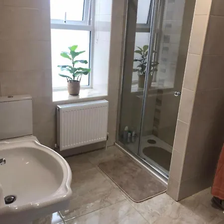 Helens House Derry City Centre Remarkable 3-Bed Buitenkant foto