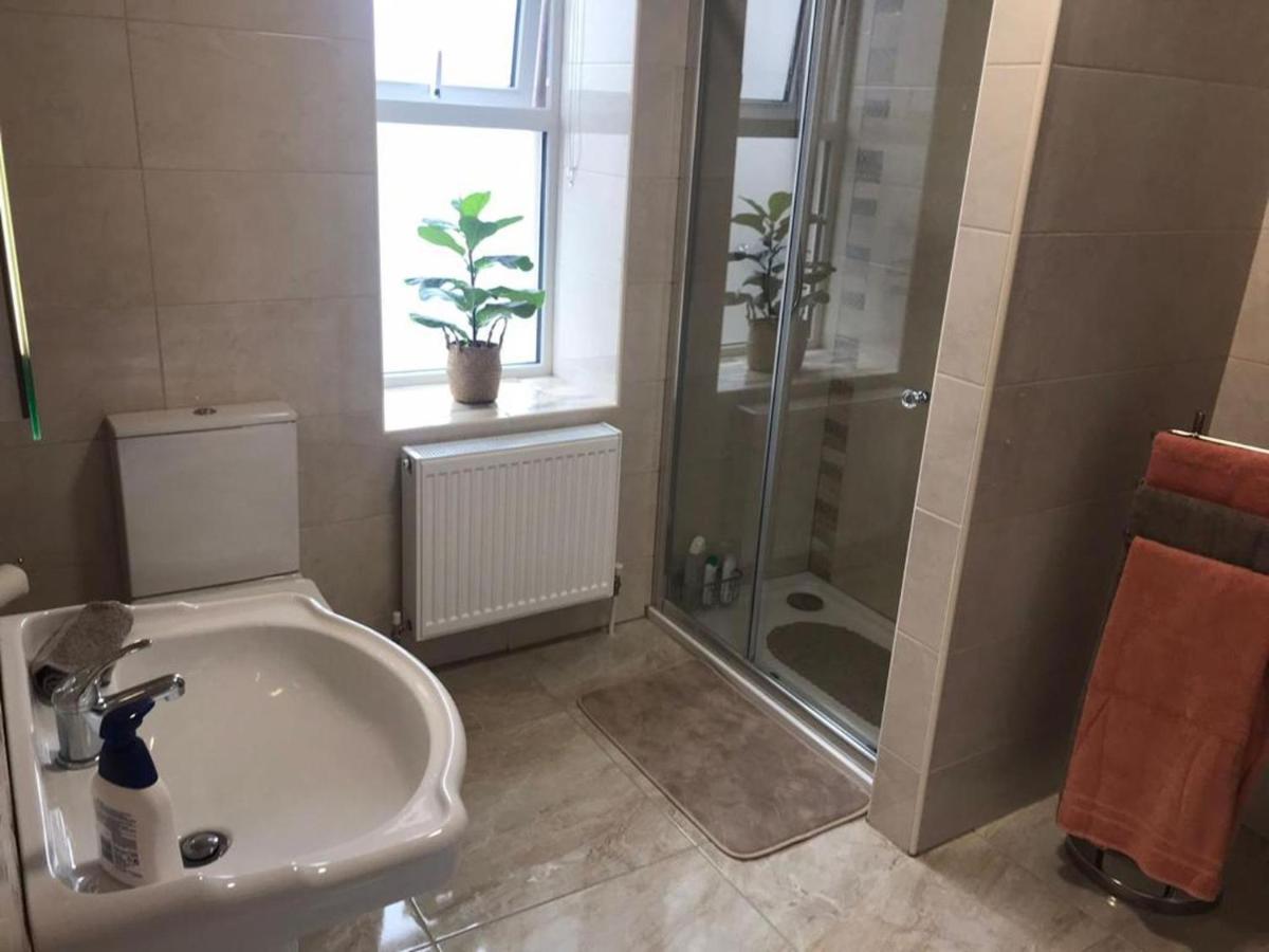 Helens House Centre Remarkable 3-bed
