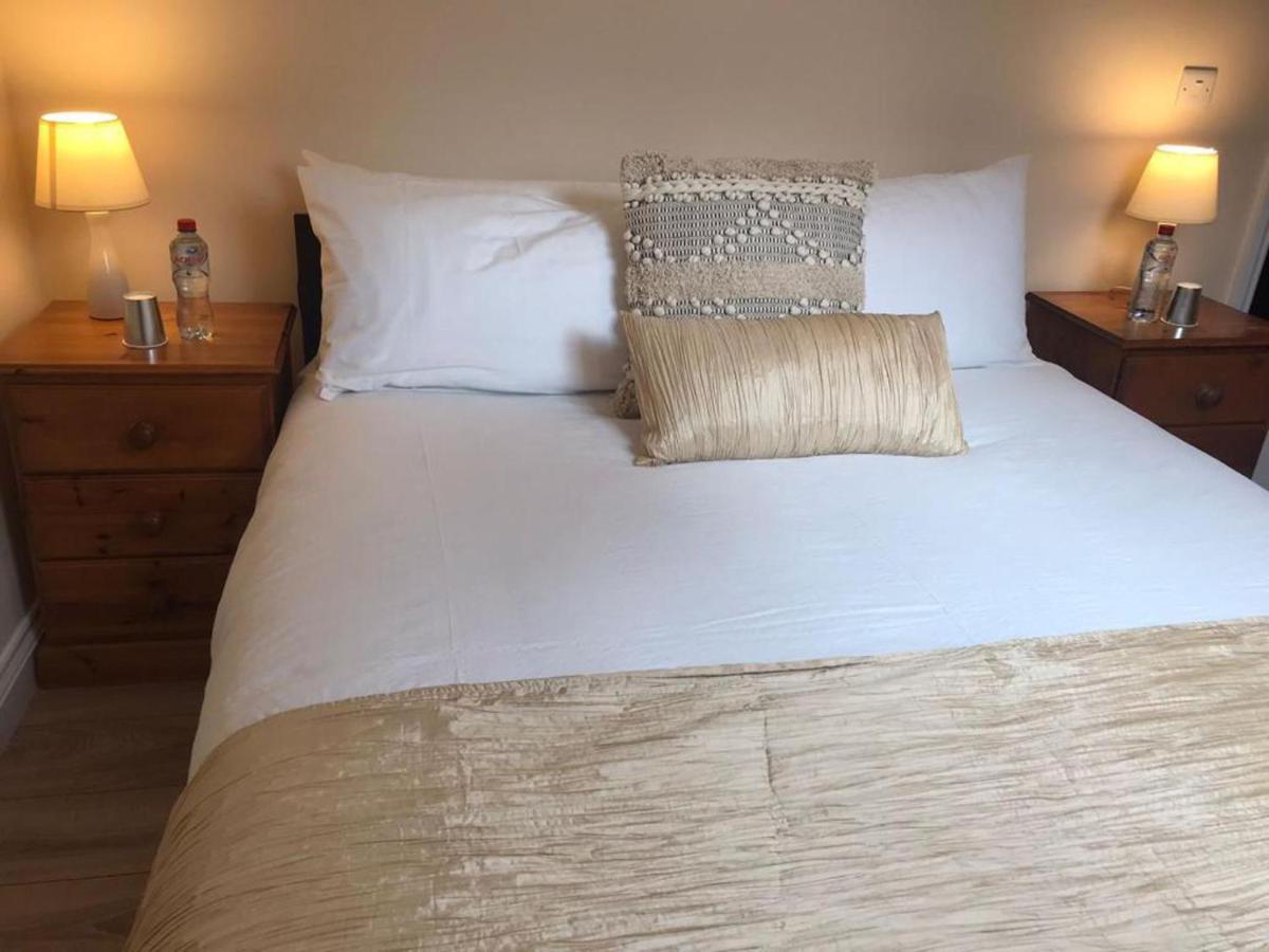 Holiday home Helens House Centre Remarkable 3-bed Londonderry