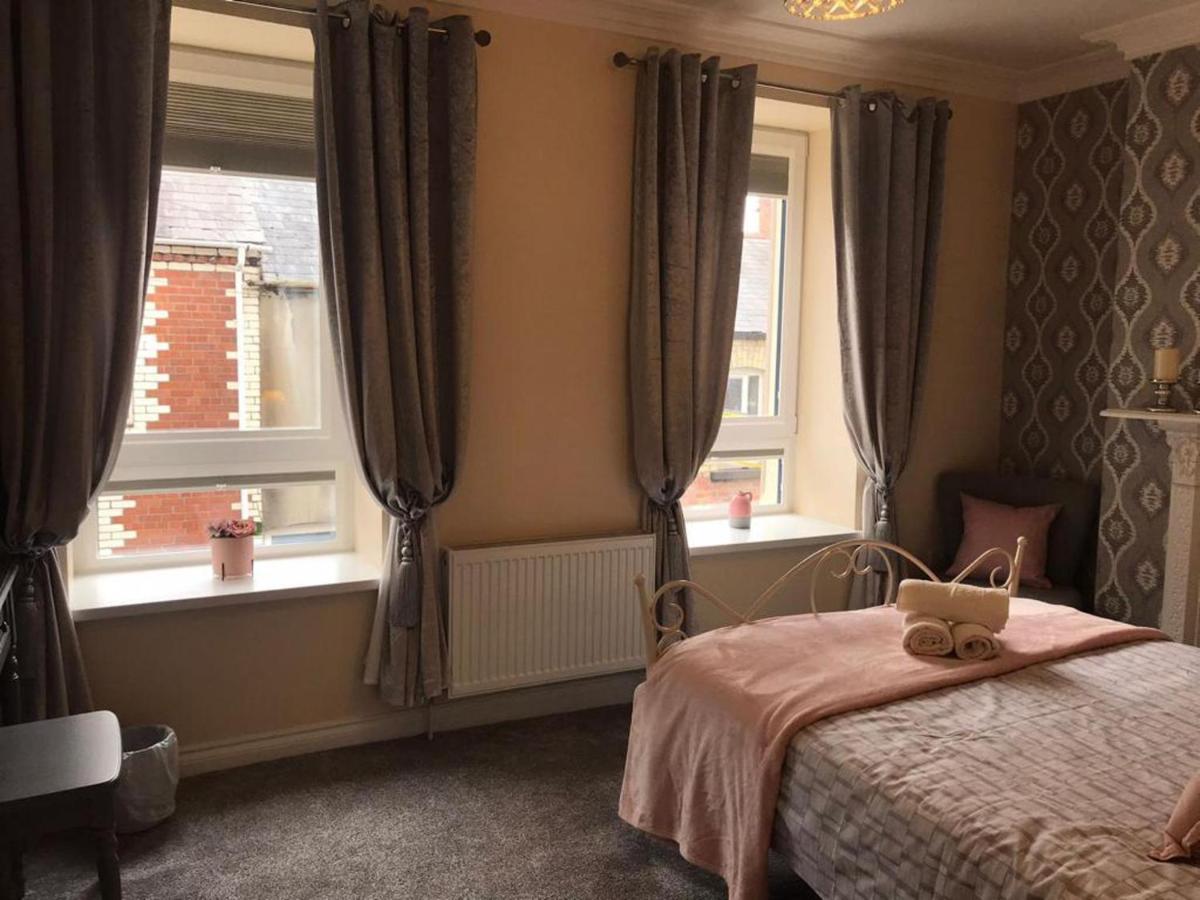 Helens House Centre Remarkable 3-bed * Londonderry