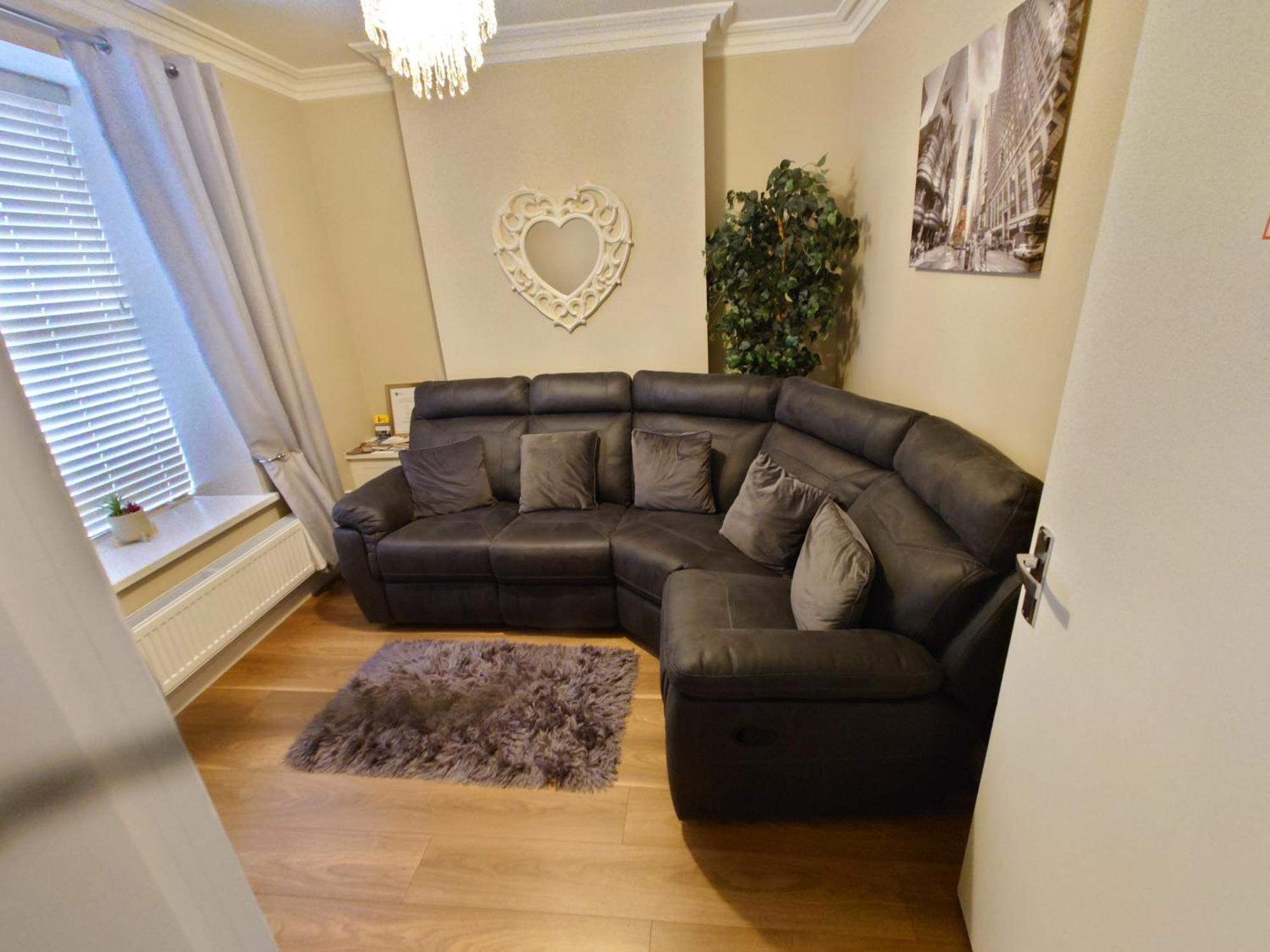 Helens House Centre Remarkable 3-bed Holiday home *